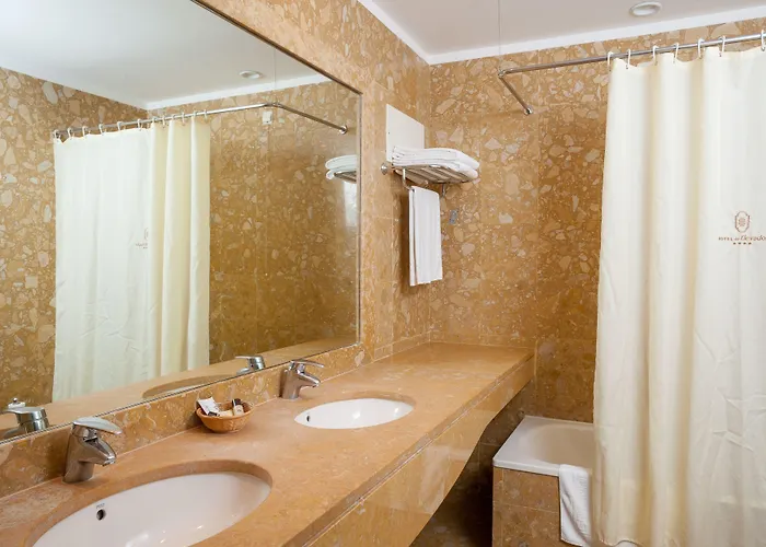 Do Elevador 4* ブラガ